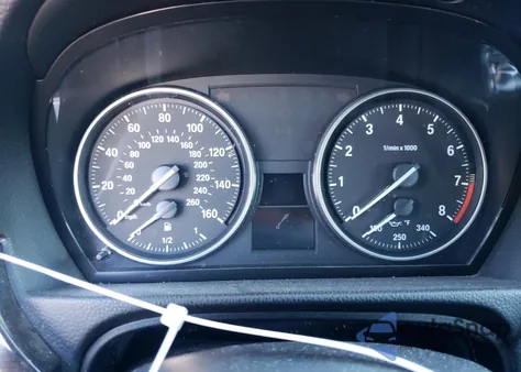 2012 BMW 328 Xi Sulev из США, поврежденный, VIN WBAKF5C51CE657003